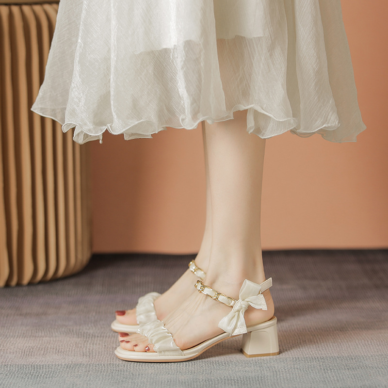 夏季甜美粗跟方頭瑪麗珍搭扣鞋