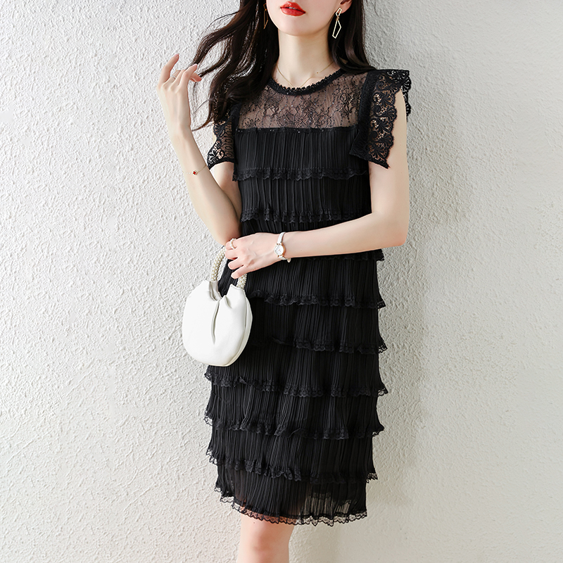 夏黑蕾絲直筒蛋糕連衣裙