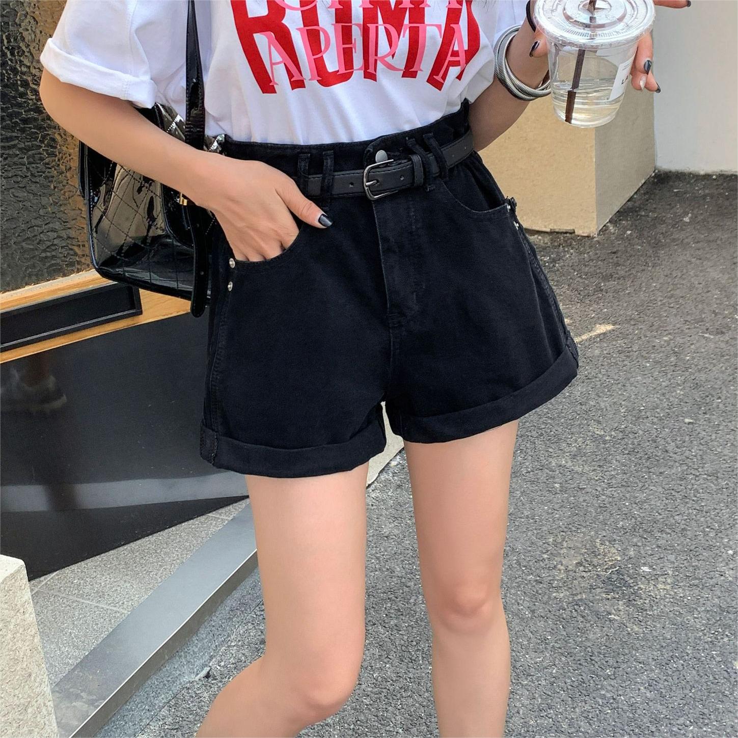 設計感高腰顯瘦牛仔短褲