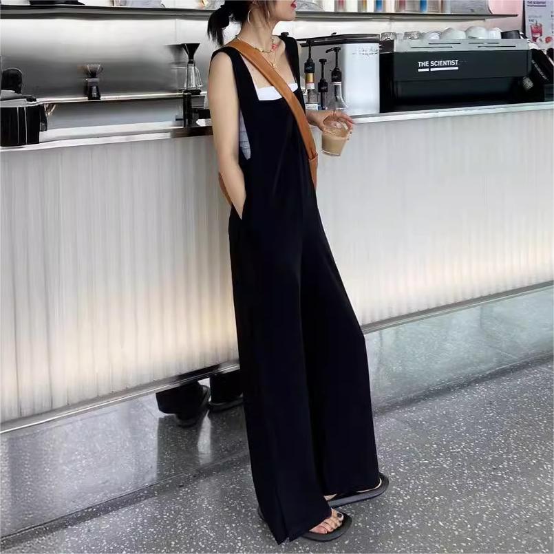 休閒純色吊帶直筒背帶寬褲