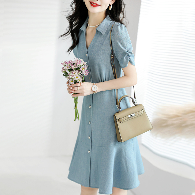 氣質純色泡泡袖V領連身裙