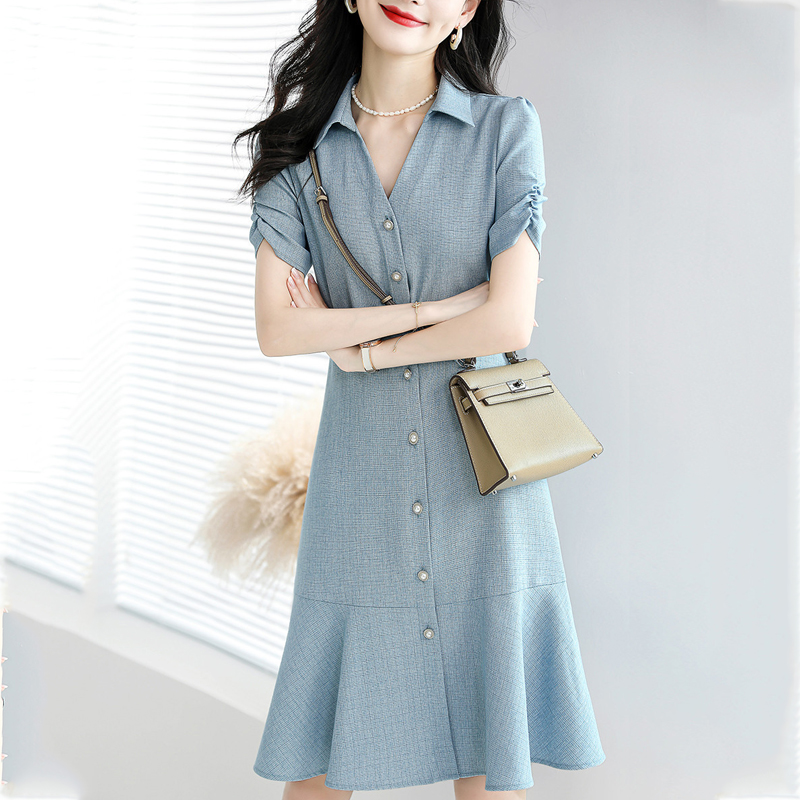 氣質純色泡泡袖V領連身裙