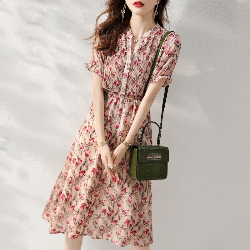 氣質壓褶碎花V領連身裙