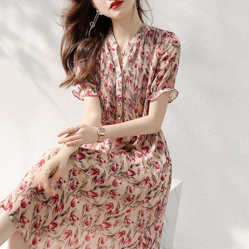 氣質壓褶碎花V領連身裙