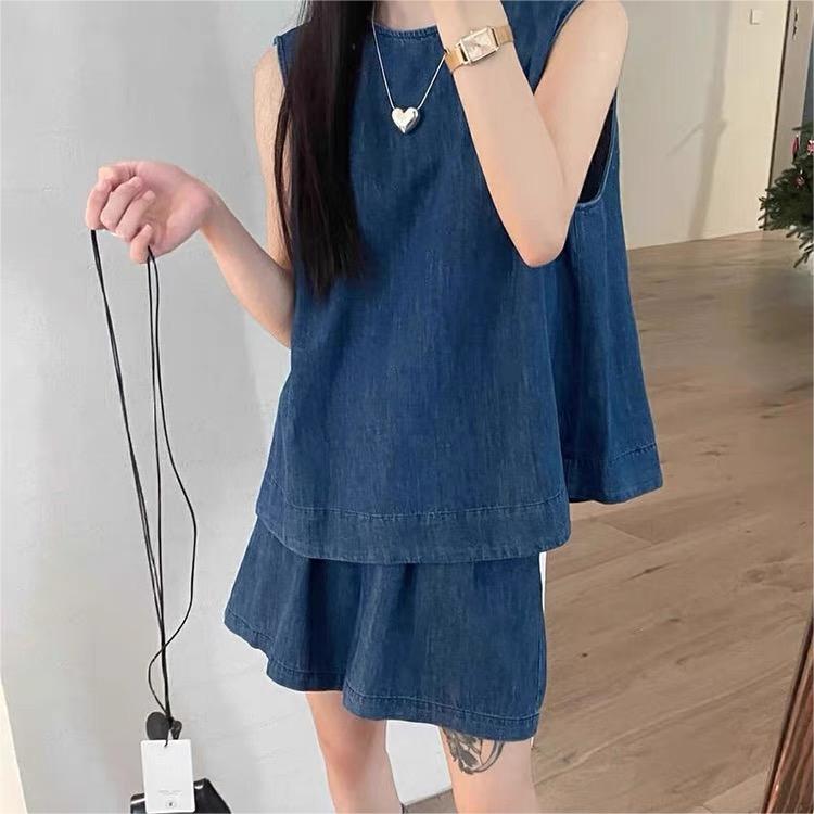 韓系無袖牛仔背心鬆緊腰短褲兩件套