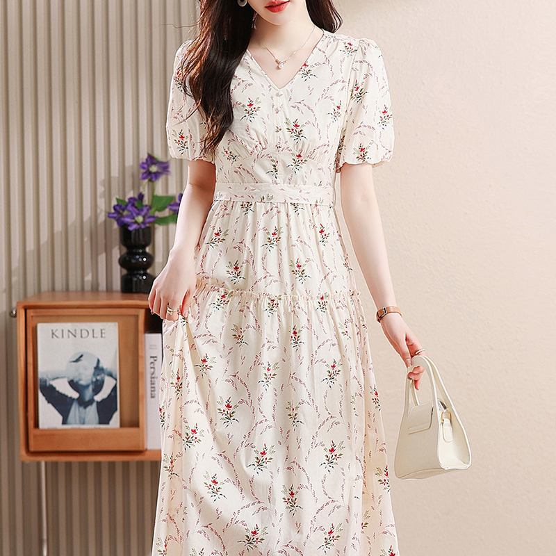 法式碎花泡泡袖收腰V領連身裙