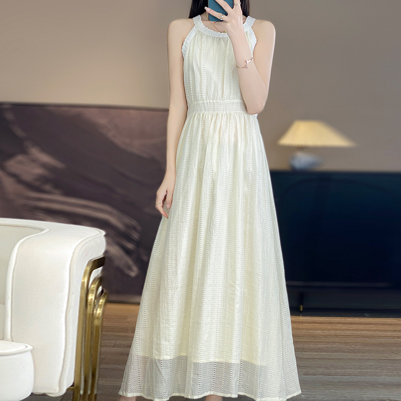 甜美純色花邊圓領長洋裝