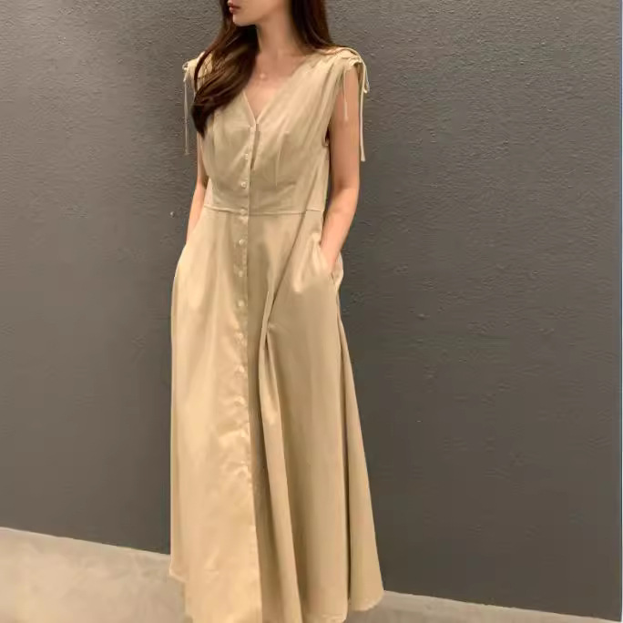 輕熟氣質V領抽繩袖單排扣A字連身裙