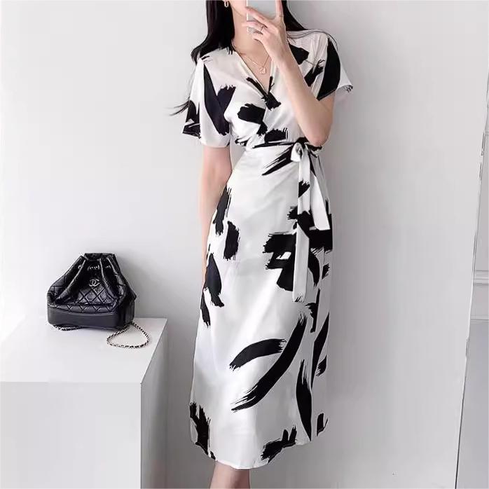 復古水墨畫繫帶收腰連身裙