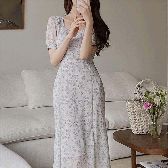 優雅方領碎花背繫帶收腰泡泡袖連身裙
