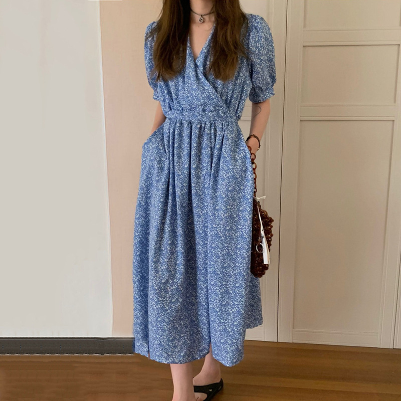 氣質V領交叉褶皺碎花泡泡袖連身裙