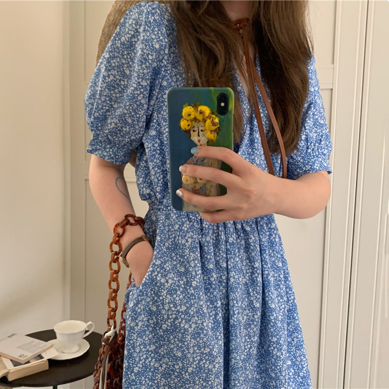 氣質V領交叉褶皺碎花泡泡袖連身裙