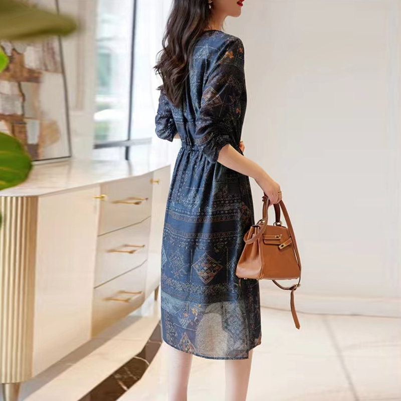 復古印花七分袖圓領抽繩連身裙