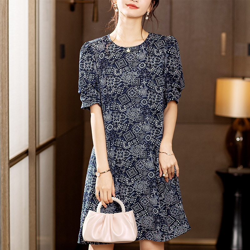 時尚圓領泡泡袖印花連身裙