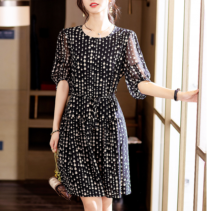 法式波點泡泡袖雪紡連身裙