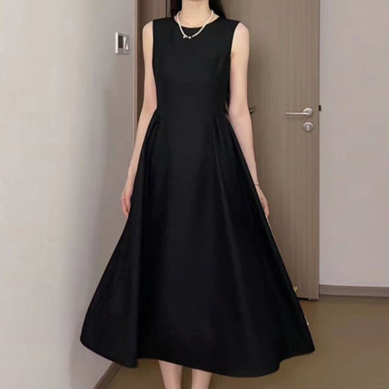 氣質輕奢夏季顯瘦無袖連身裙