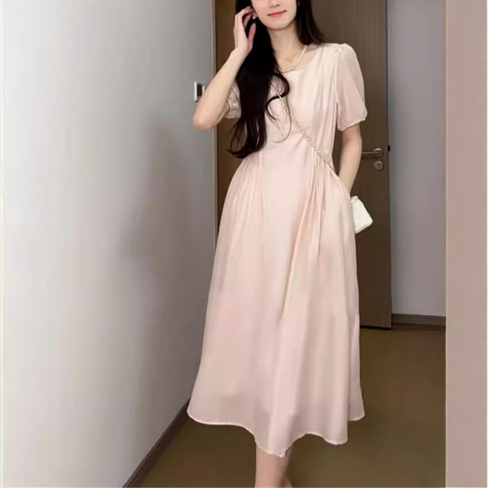 氣質純色泡泡袖連身裙