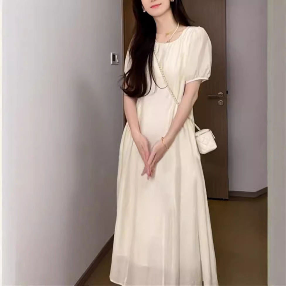 氣質純色泡泡袖連身裙