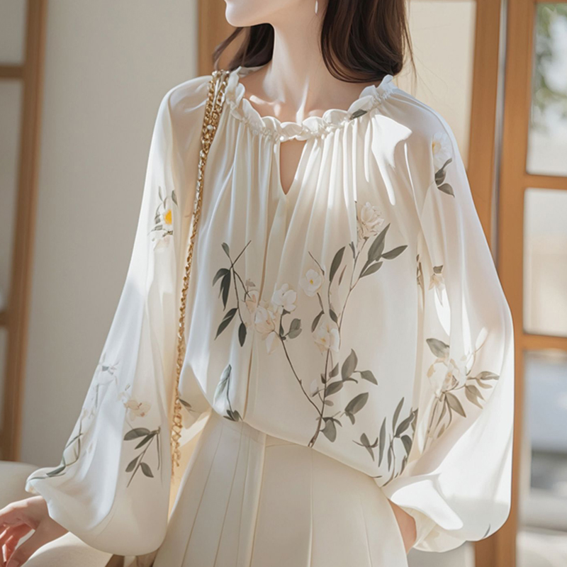 法式碎花V領套頭燈籠袖襯衫