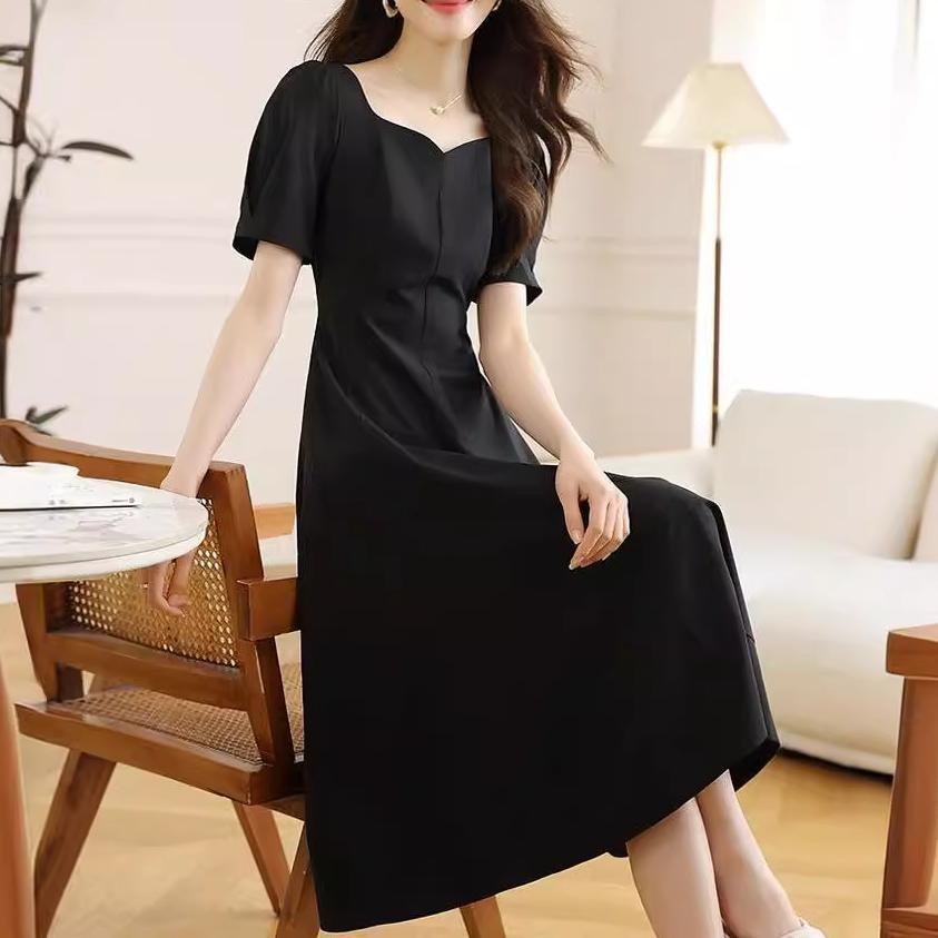 法式收腰顯瘦桃心領洋裝