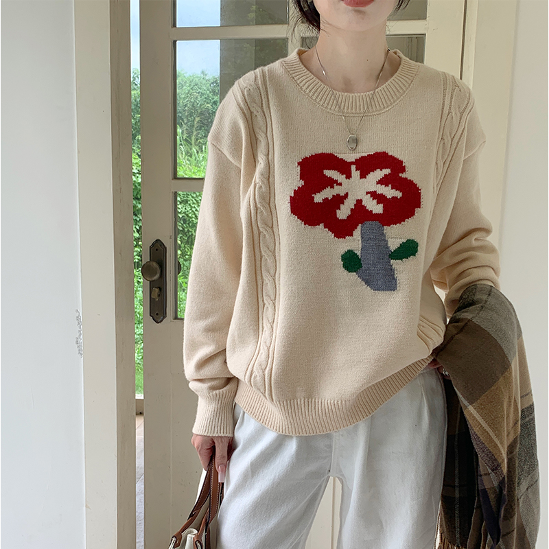 甜美花朵減齡圓領套頭毛衣