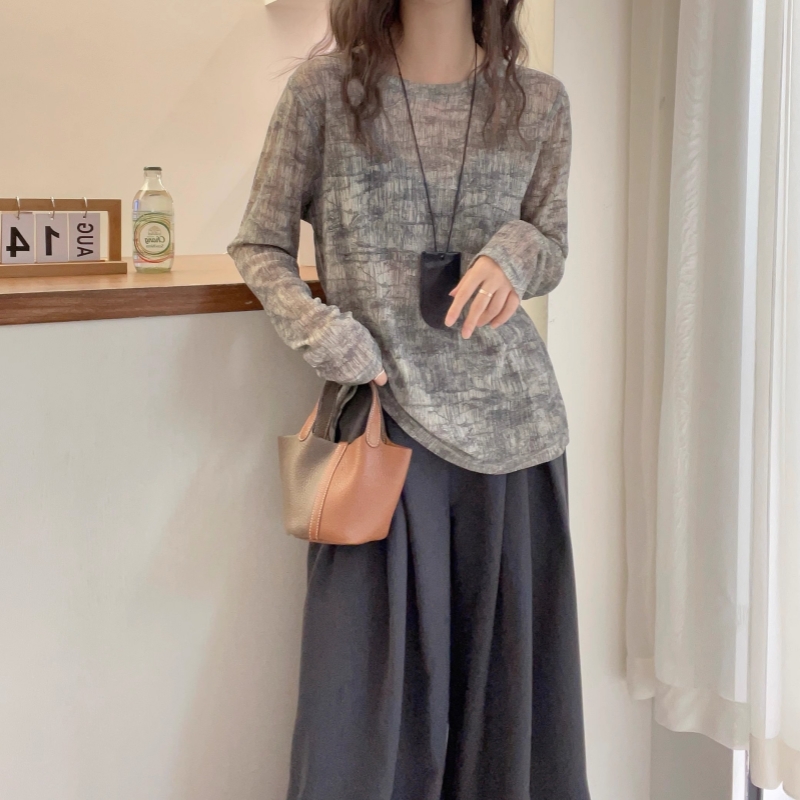 休閒輕薄長袖紮染內搭套頭打底衫