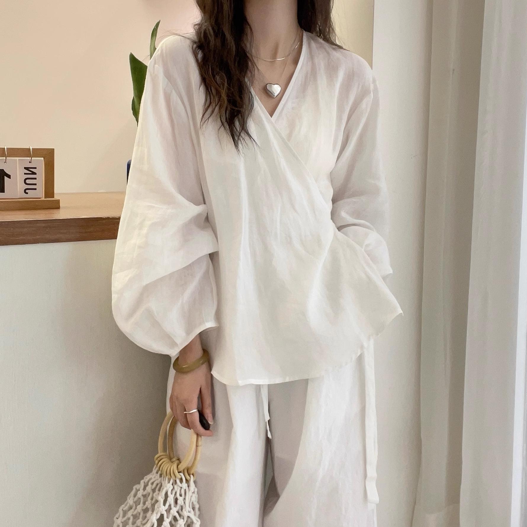 氣質純色V領燈籠長袖襯衫
