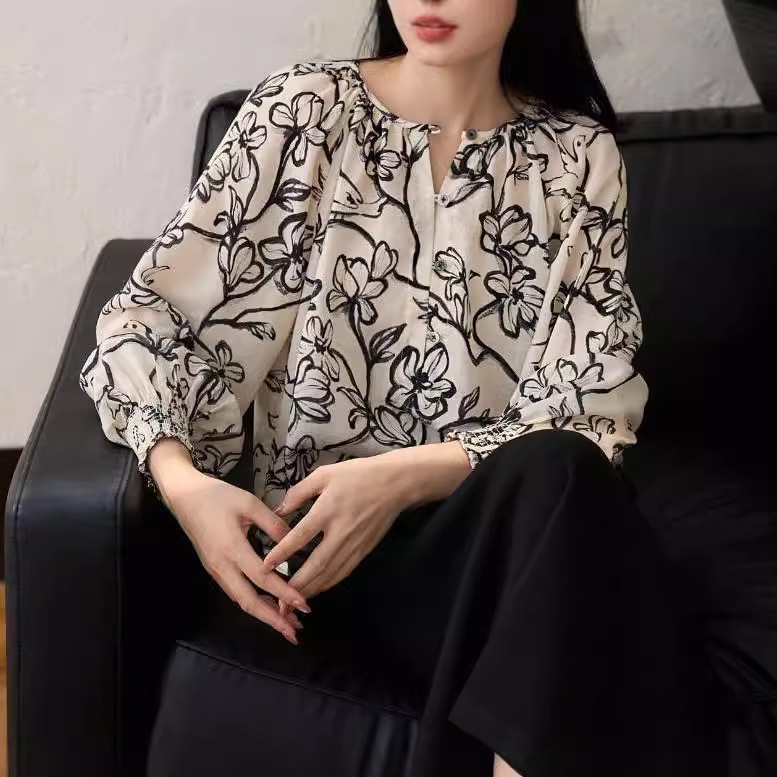 簡約印花圓領長袖襯衫