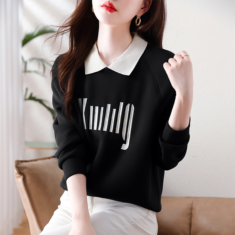 百搭印花翻領套頭衛衣