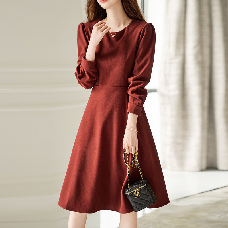 氣質圓領收腰長袖A字洋裝