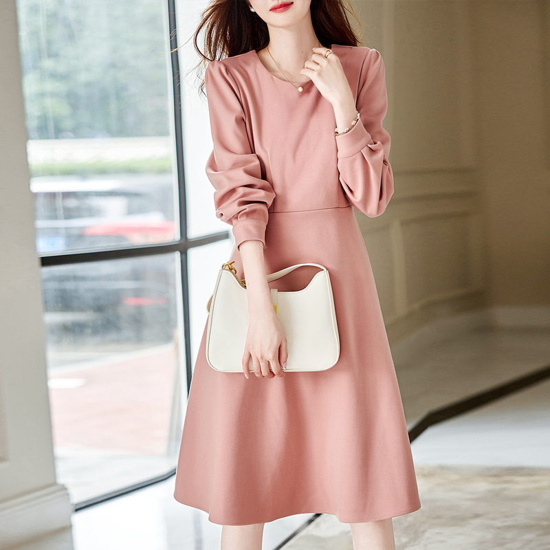 氣質圓領收腰長袖A字洋裝