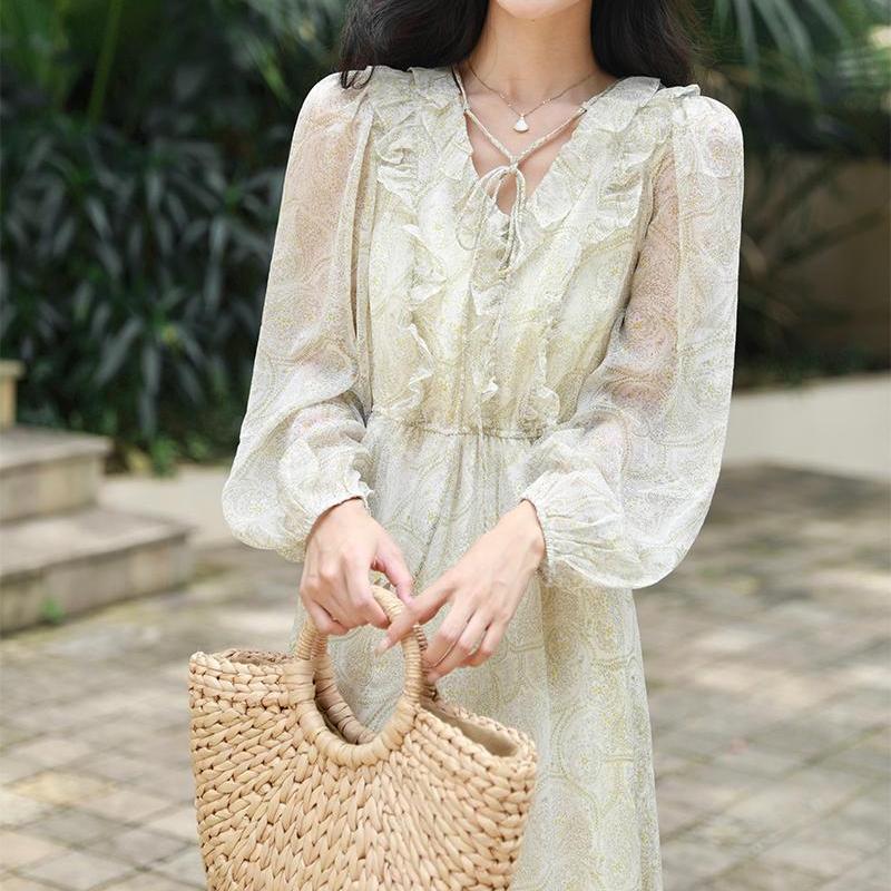 法式印花荷葉邊泡泡袖洋裝