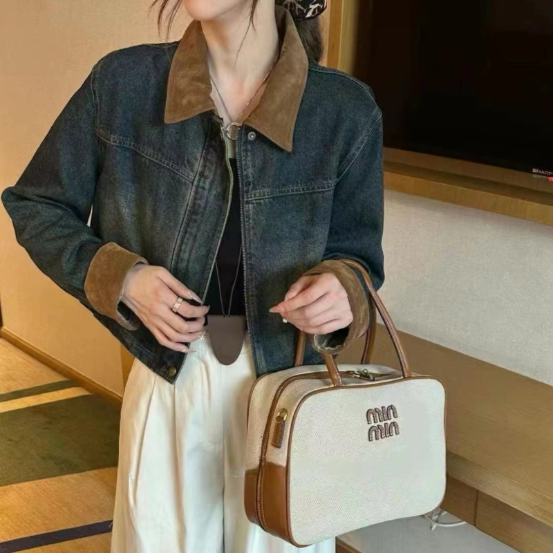 百搭翻領撞色拼接牛仔外套