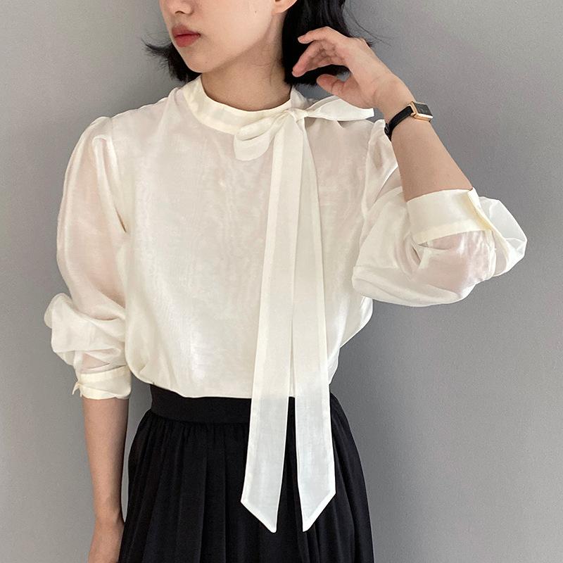 氣質蝴蝶結飄帶半高領長袖襯衫