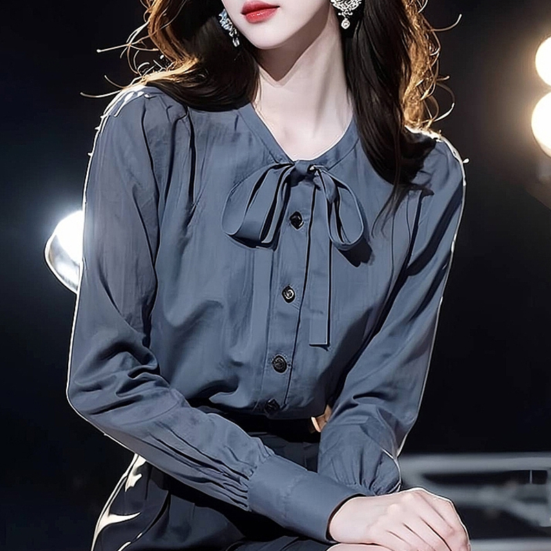 簡約純色圓領長袖襯衫