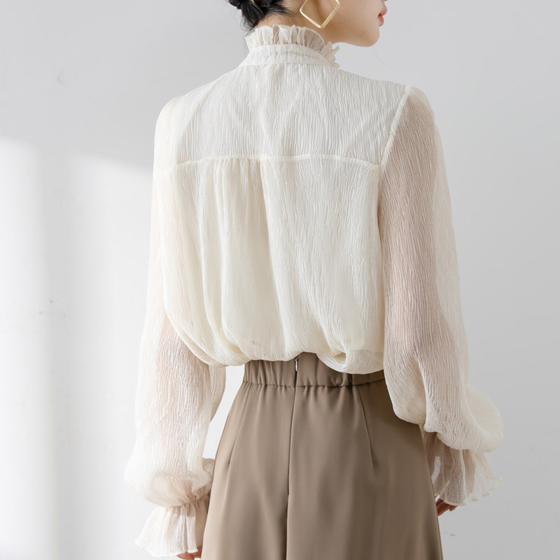 宮廷風木耳立領蕾絲喇叭袖襯衫