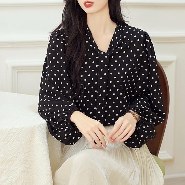 設計感波點印花飄帶襯衫
