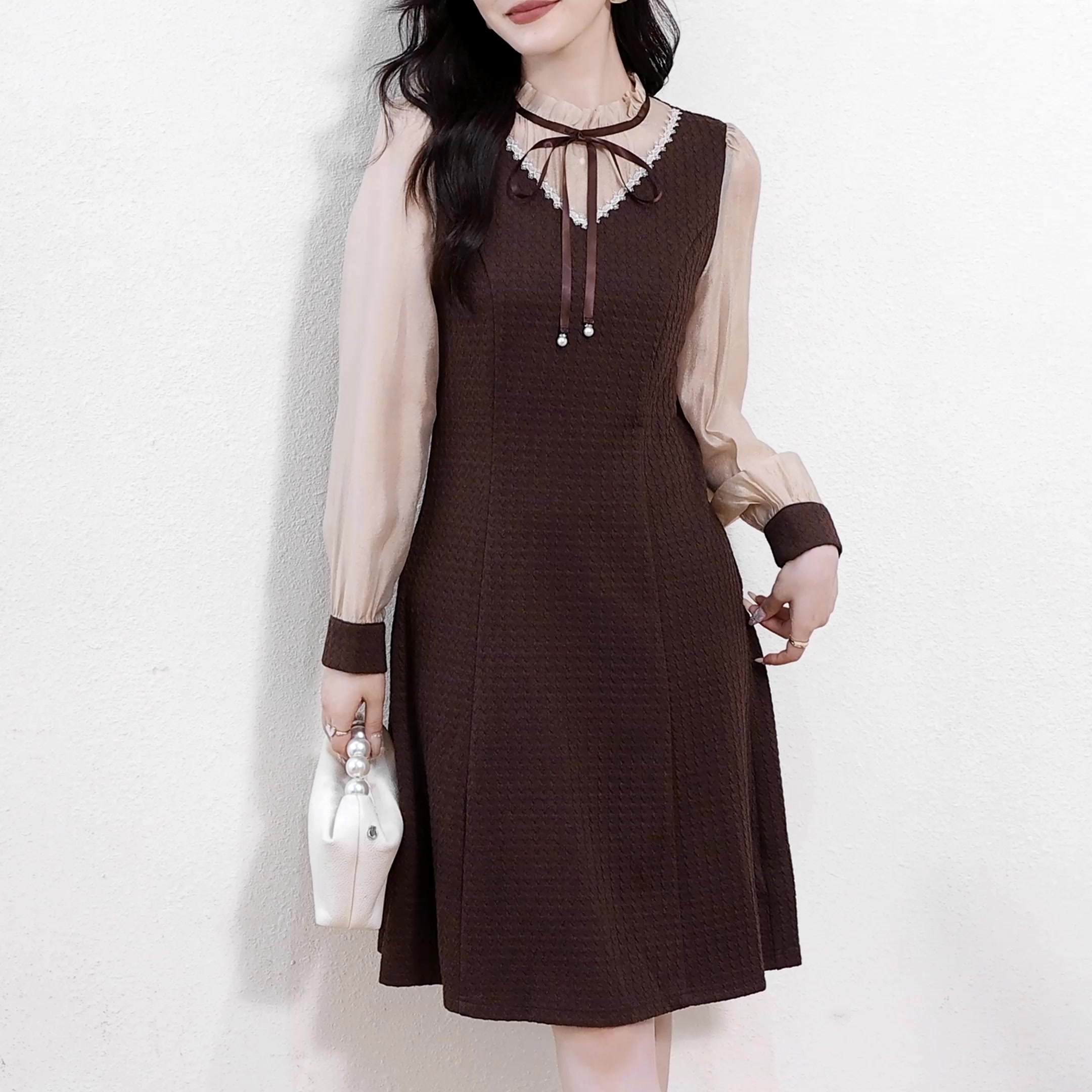 優雅撞色假兩件木耳邊連身裙