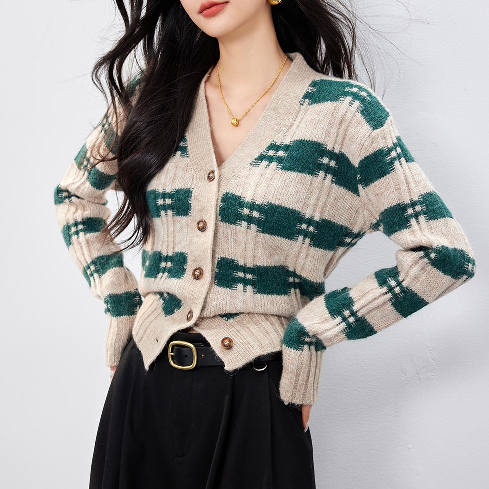 早秋格子條紋V領針織開襟衫