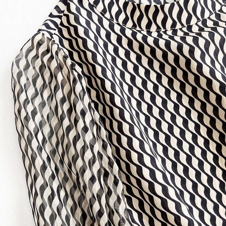 氣質立領波浪條紋襯衫