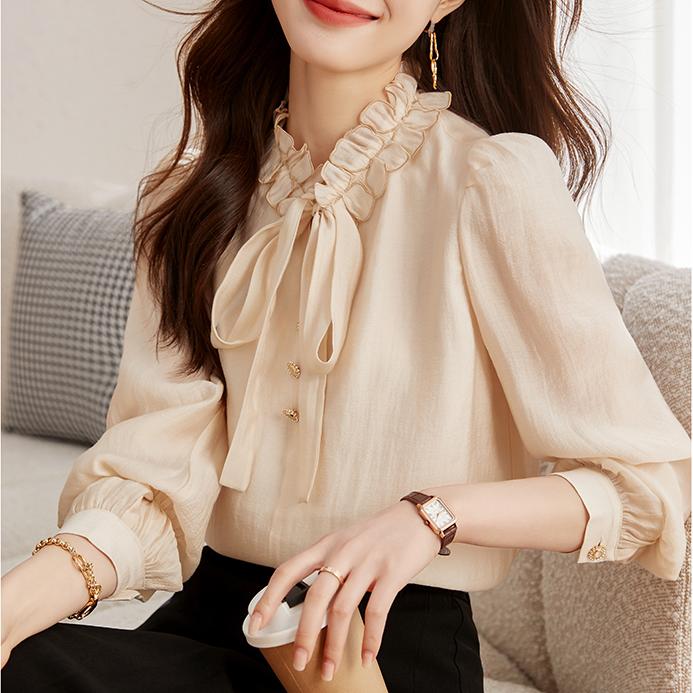百搭花邊立領繫帶長袖襯衫