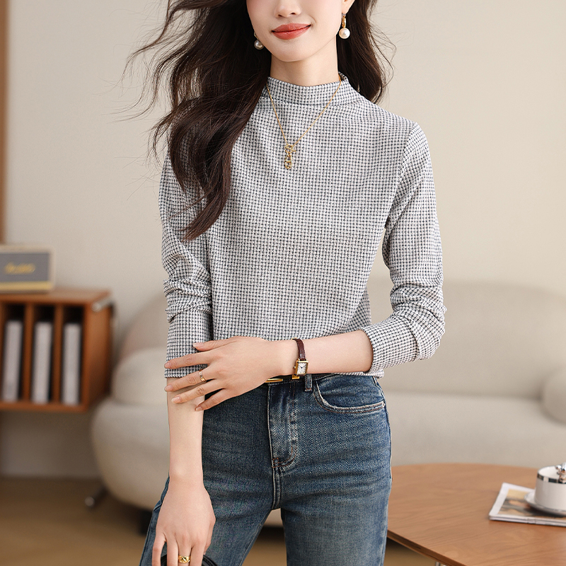 簡約基本質感長袖半高領打底衫