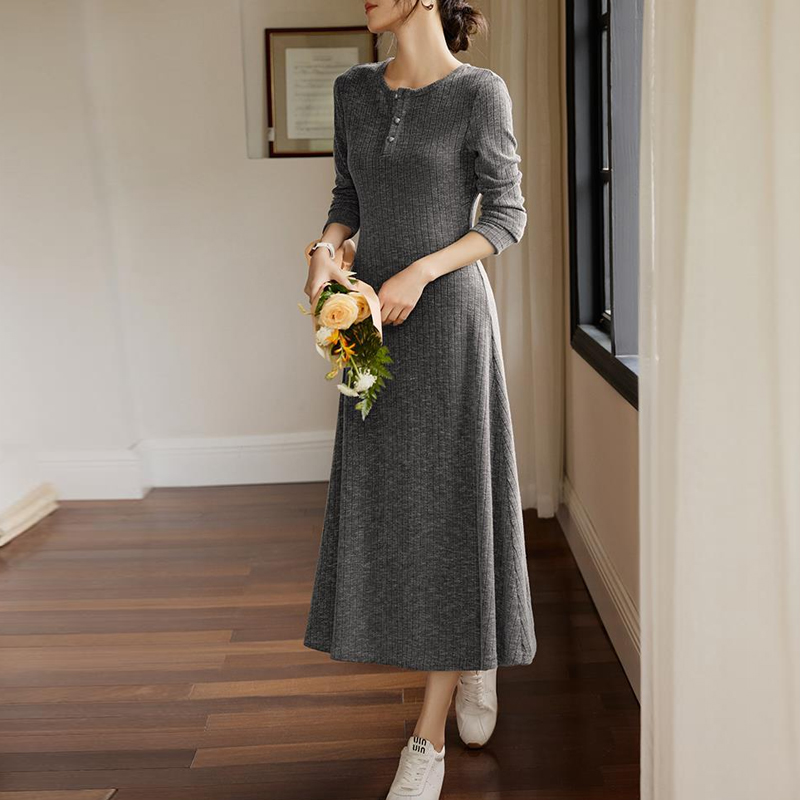 氣質修身顯瘦圓領針織洋裝