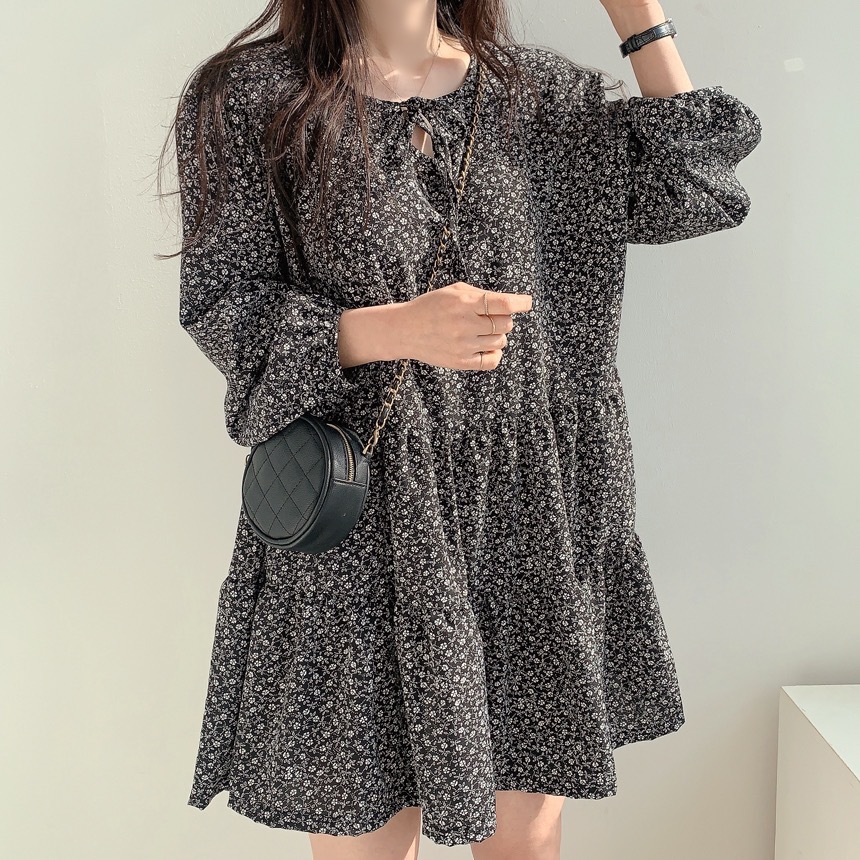 氣質感鹽系V領碎花長袖連身裙