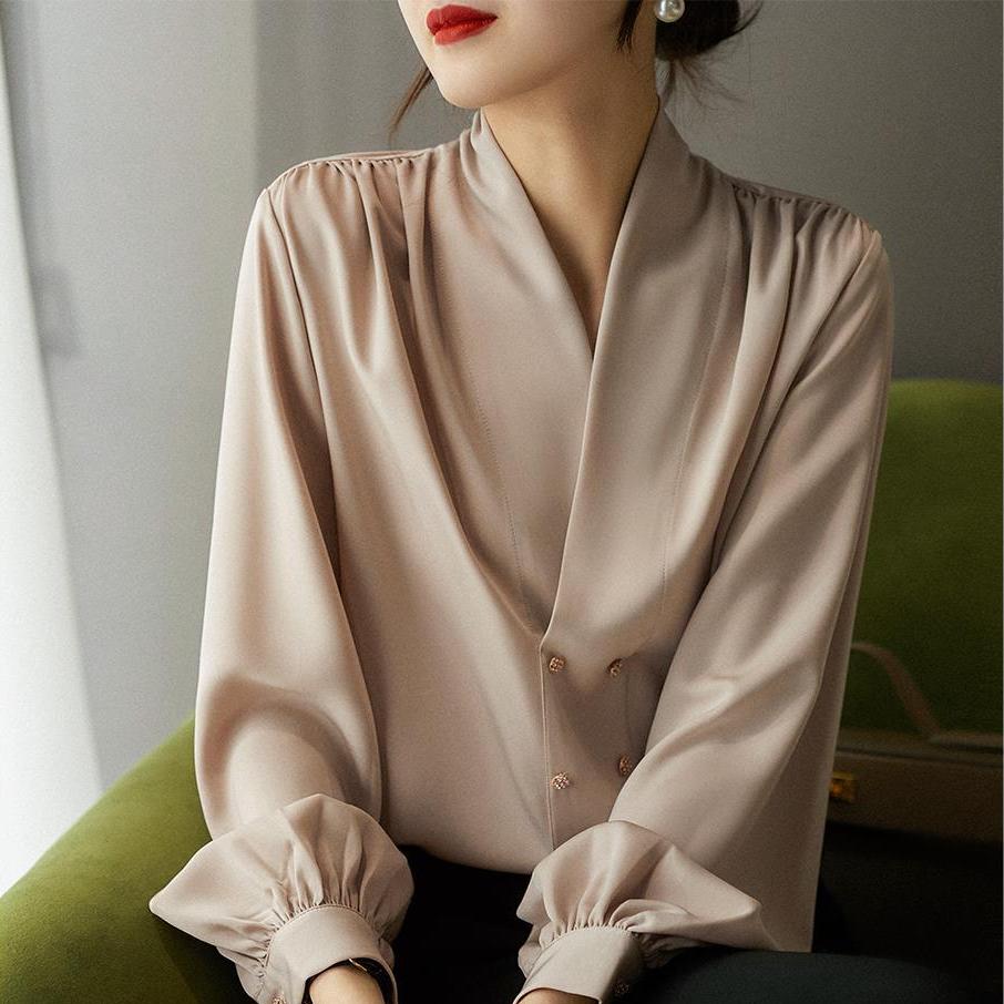 通勤V領鑲鑽雙排扣壓褶襯衫