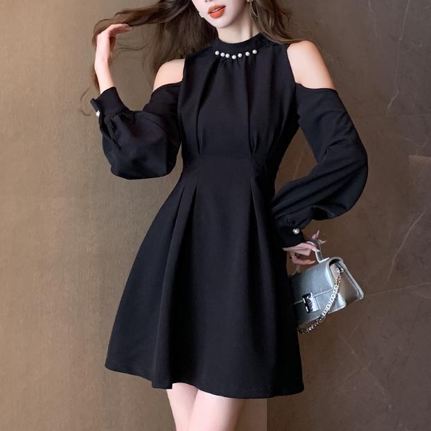 赫本風掛脖露肩收腰長袖洋裝