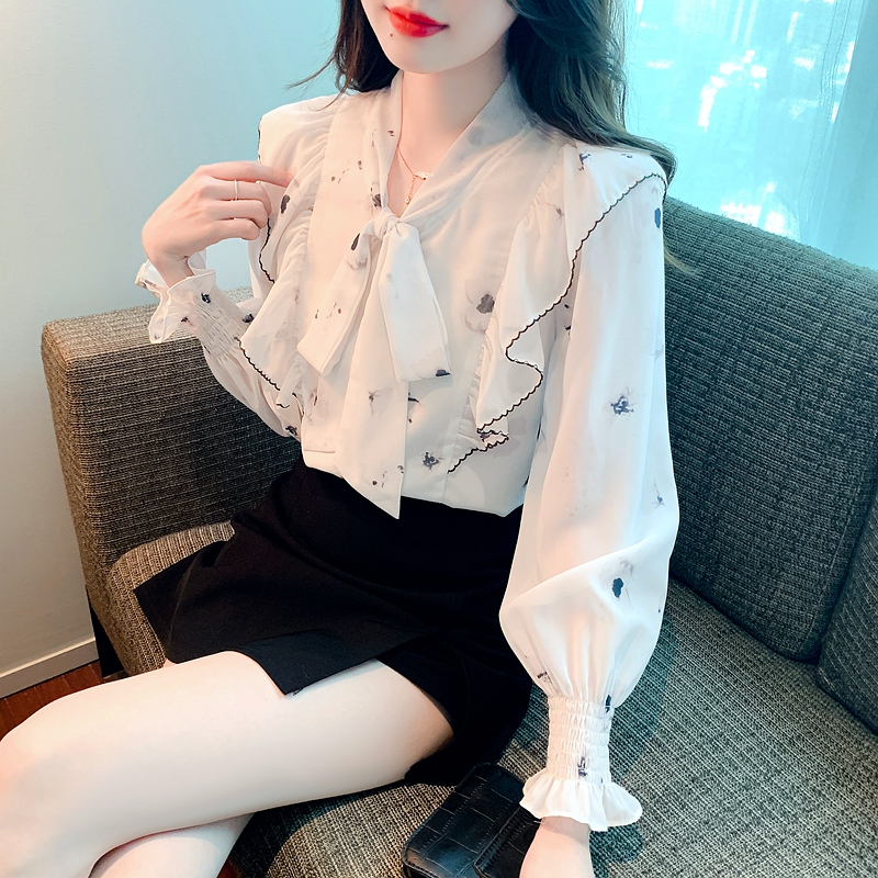 百搭減齡喇叭袖繫帶領雪紡襯衫