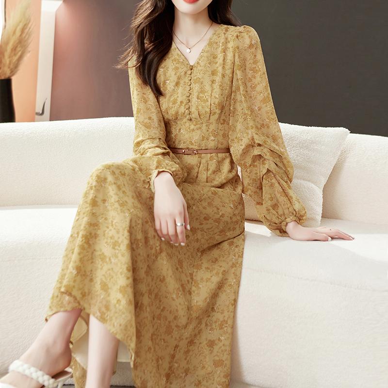 休閑碎花V領燈籠袖連身裙(送腰帶）