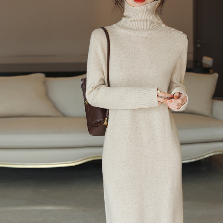 簡約紐扣高領開叉過膝針織連身裙