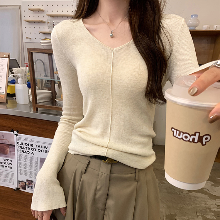 韓版洋氣V領喇叭袖內搭針織衫(3色)